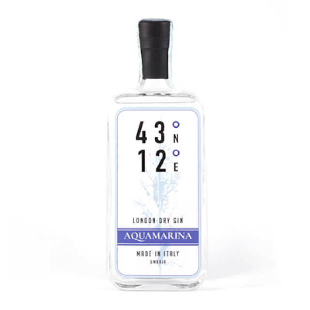 Idee per etichette di liquori e vantaggi per le distillerie