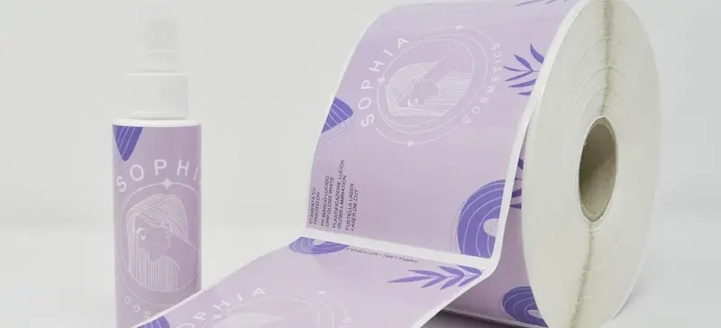 ETIQUETAS PARA COSMÉTICOS, DEL SKINIMALISMO A LAS REDES SOCIALES