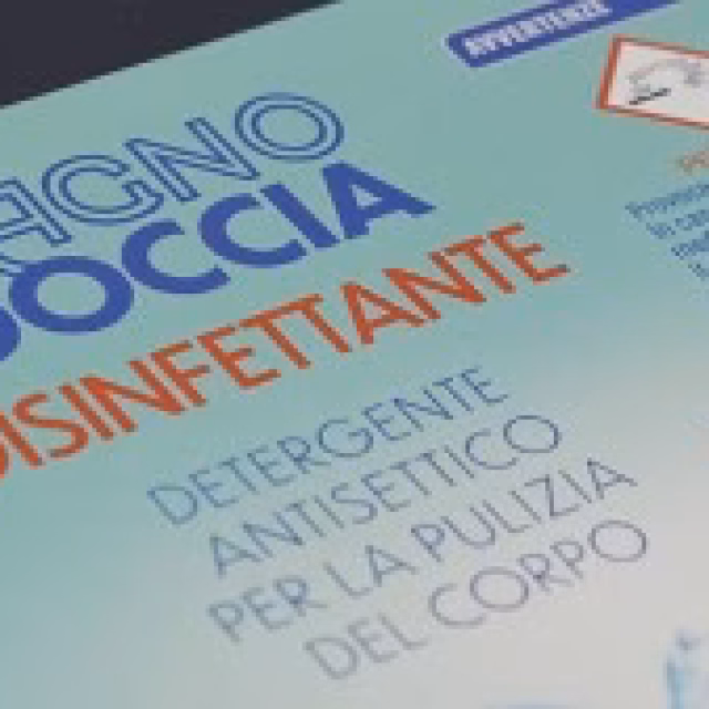 Etiquetas para productos cosméticos y químicos