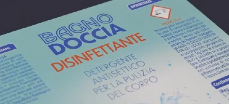 Etiquetas para productos cosméticos y químicos
